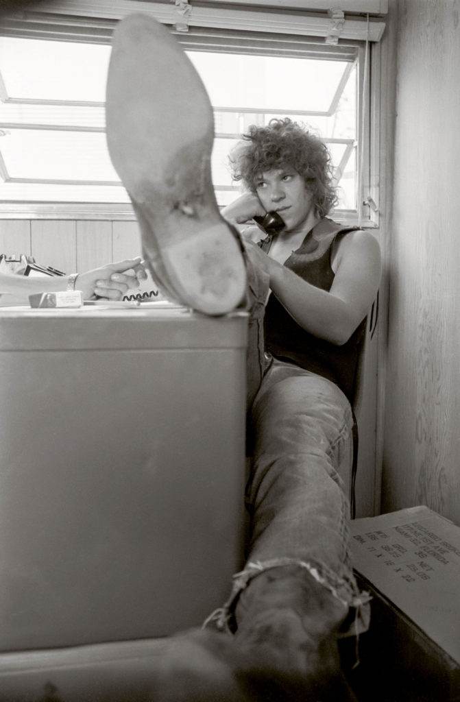 Michael Lang’s office trailer backstage © Henry Diltz