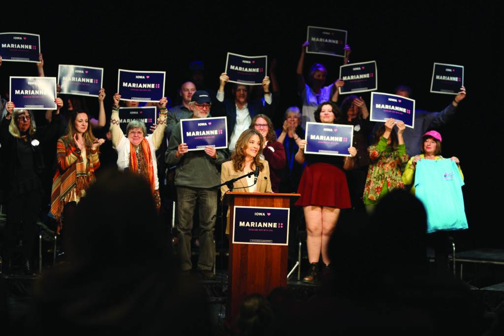 Marianne and people with posters